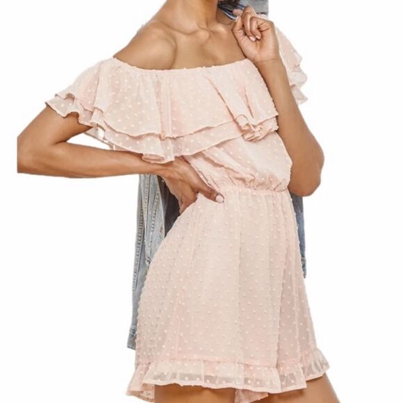 LULU’S Women’s Pink Romper Off The Shoulder Ruffle Hem Barbiecore Large NWT - Picture 2 of 5